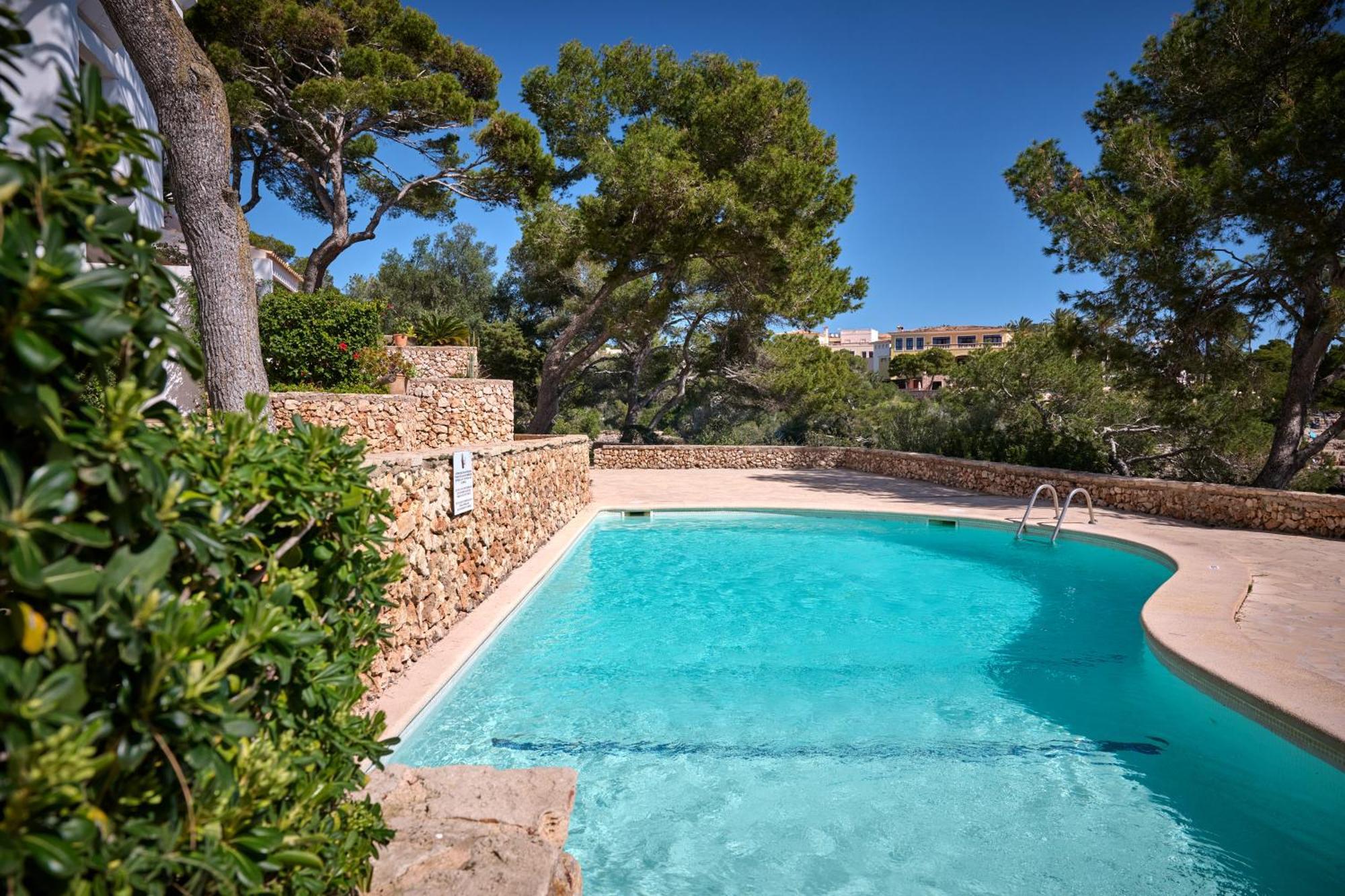 Sea Frontline Apartment 'Faraona'. Pool. Wifi Сантаньи Экстерьер фото